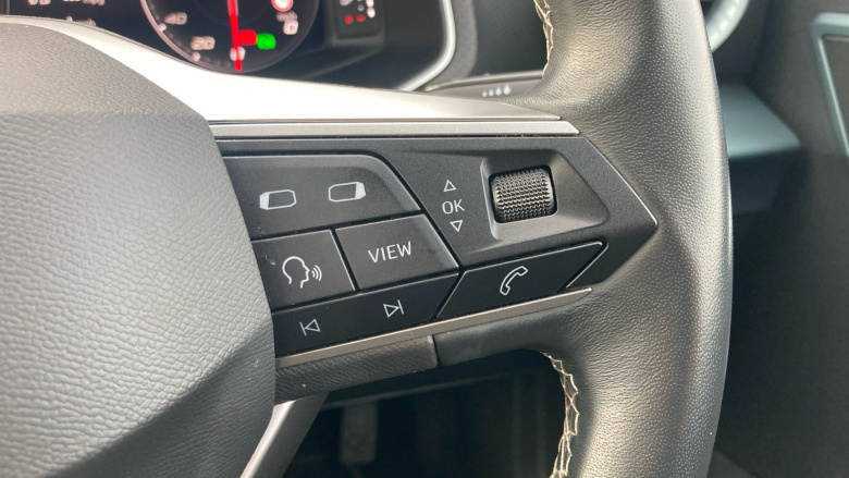 SEAT Arona 1.0 TSI 110 XPERIENCE Lux 5dr DSG Petrol Hatchback